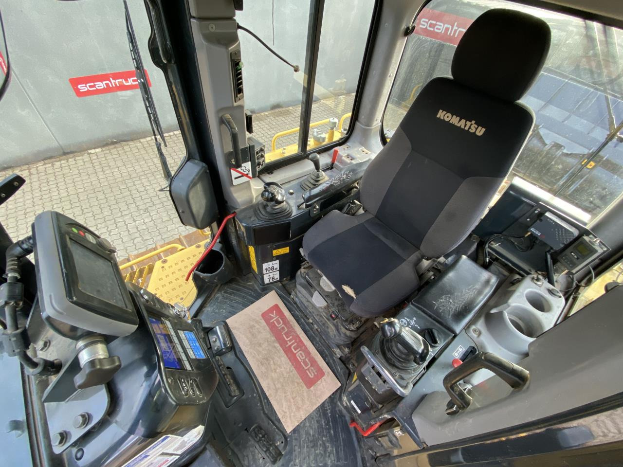 Komatsu D65PXI-18 - Бульдозер: фото 3 Komatsu D65PXI-18 - Бульдозер: фото 3