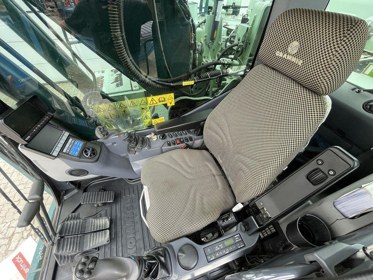 Komatsu PC240LCD-11 - Гусеничний екскаватор: фото 3 Komatsu PC240LCD-11 - Гусеничний екскаватор: фото 3
