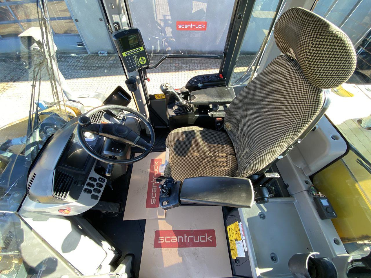 Komatsu WA470-7 - Колісний навантажувач: фото 3 Komatsu WA470-7 - Колісний навантажувач: фото 3