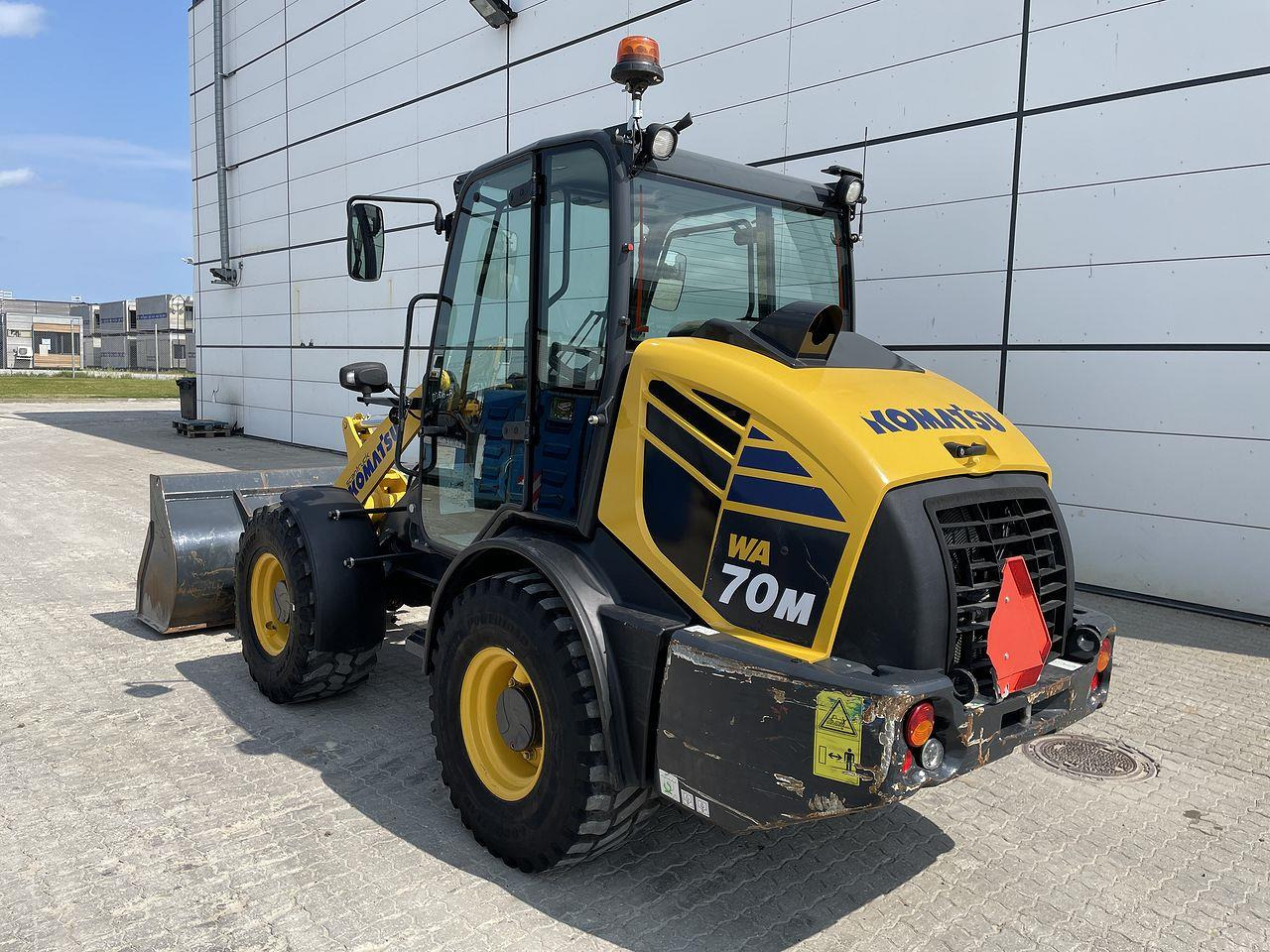 Komatsu WA70M-8EO - Компактний фронтальний навантажувач: фото 2 Komatsu WA70M-8EO - Компактний фронтальний навантажувач: фото 2