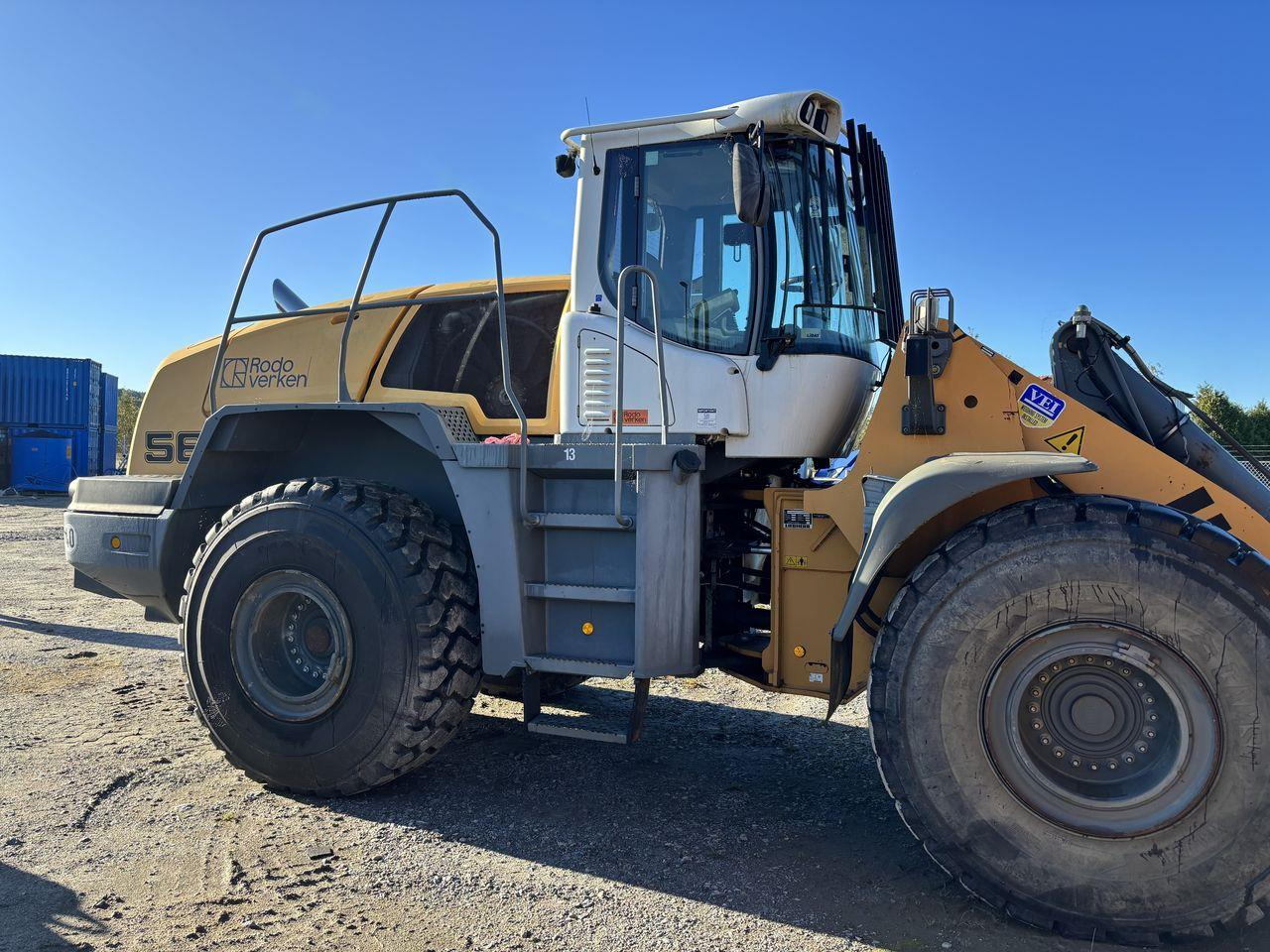 Liebherr L566 - Колісний навантажувач: фото 3 Liebherr L566 - Колісний навантажувач: фото 3