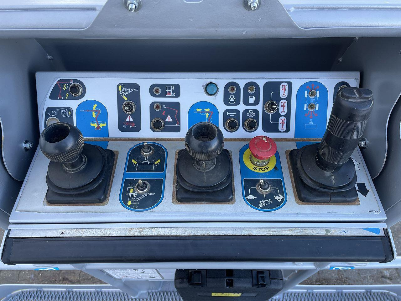 Manitou 160ATJ RC - Колінчастий підйомник: фото 3 Manitou 160ATJ RC - Колінчастий підйомник: фото 3