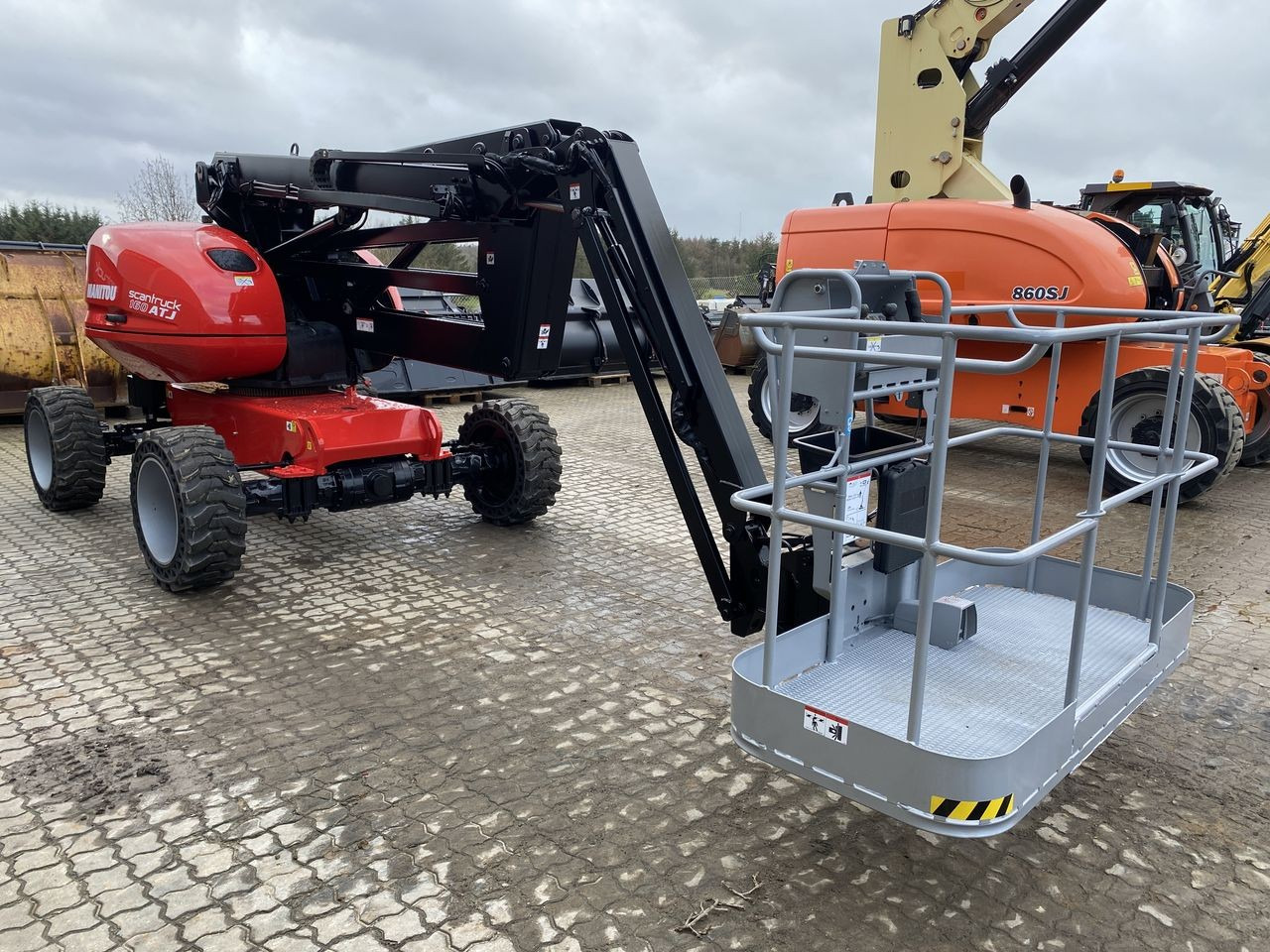 Manitou 160ATJ RC - Колінчастий підйомник: фото 5 Manitou 160ATJ RC - Колінчастий підйомник: фото 5