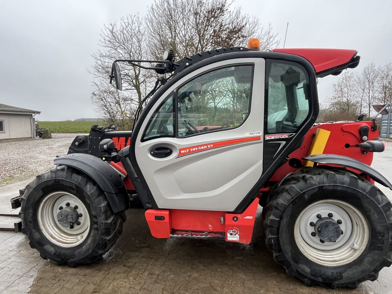 Manitou MLT741-140V+ ELITE - Навантажувач телескопічний: фото 4 Manitou MLT741-140V+ ELITE - Навантажувач телескопічний: фото 4
