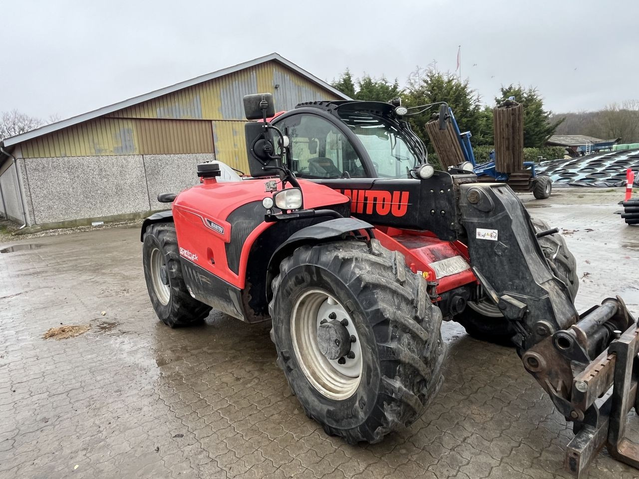 Manitou MLT741-140V+ ELITE - Навантажувач телескопічний: фото 1 Manitou MLT741-140V+ ELITE - Навантажувач телескопічний: фото 1