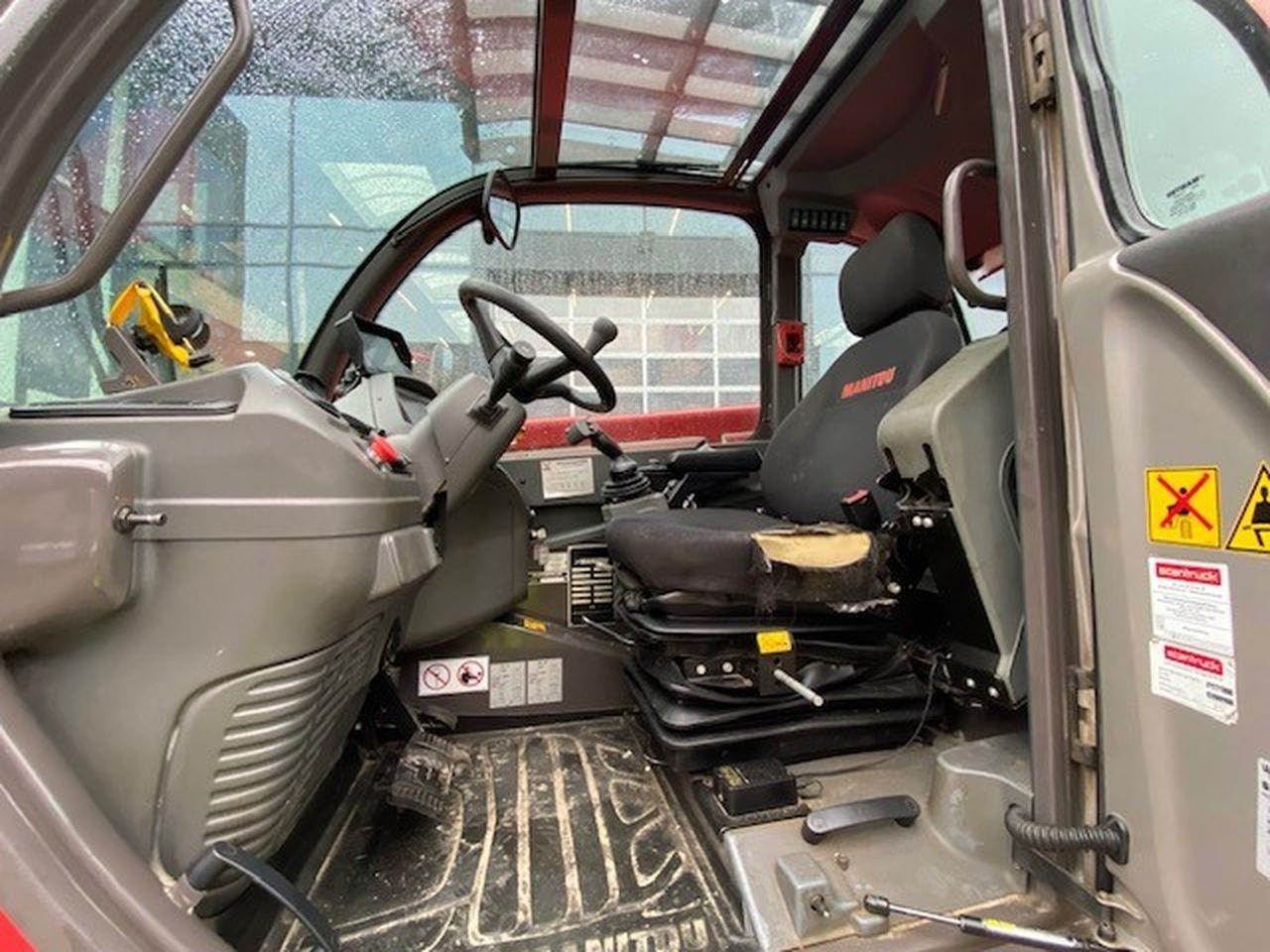 Manitou MRT2470P+ ST4 - Навантажувач телескопічний: фото 5 Manitou MRT2470P+ ST4 - Навантажувач телескопічний: фото 5