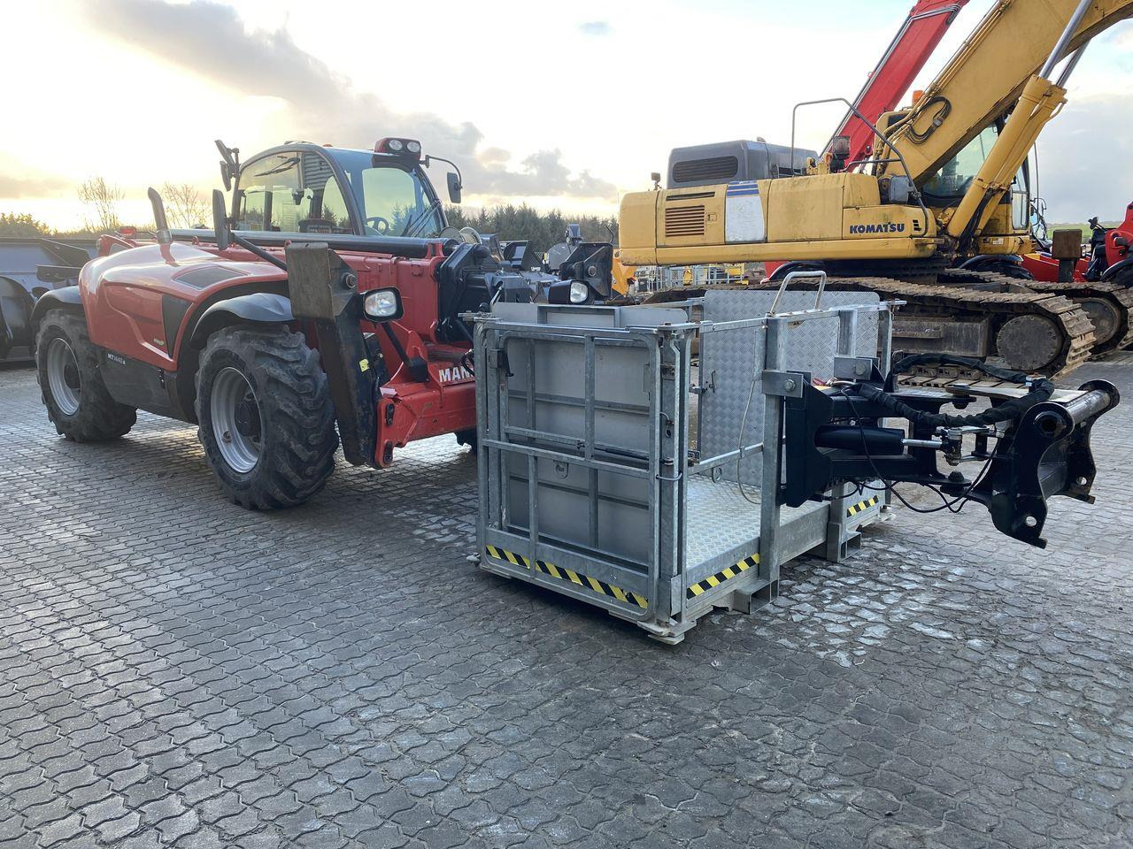 Manitou MT1440A ST3B - Навантажувач телескопічний: фото 5 Manitou MT1440A ST3B - Навантажувач телескопічний: фото 5