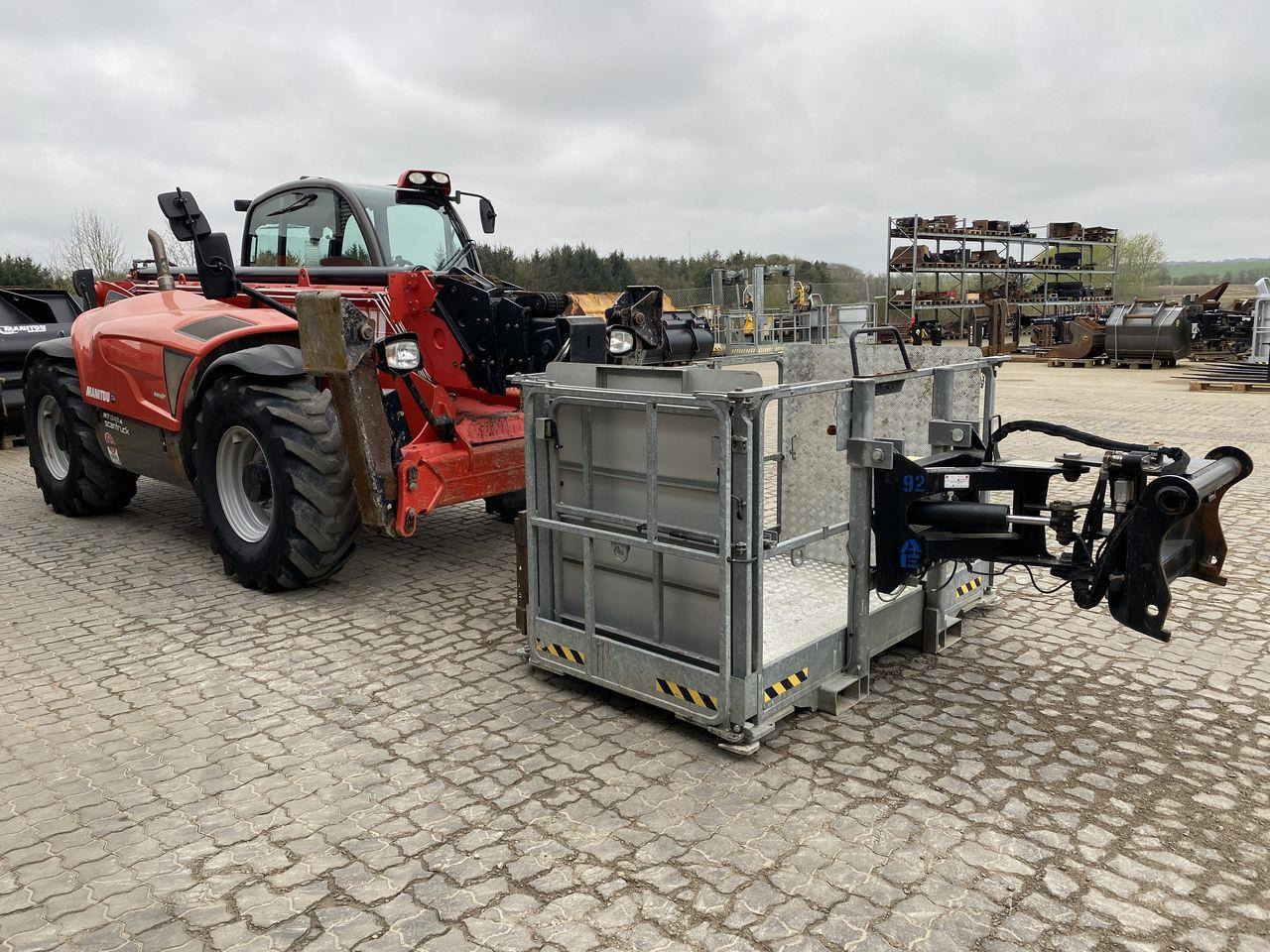 Manitou MT1840A ST3B - Навантажувач телескопічний: фото 5 Manitou MT1840A ST3B - Навантажувач телескопічний: фото 5