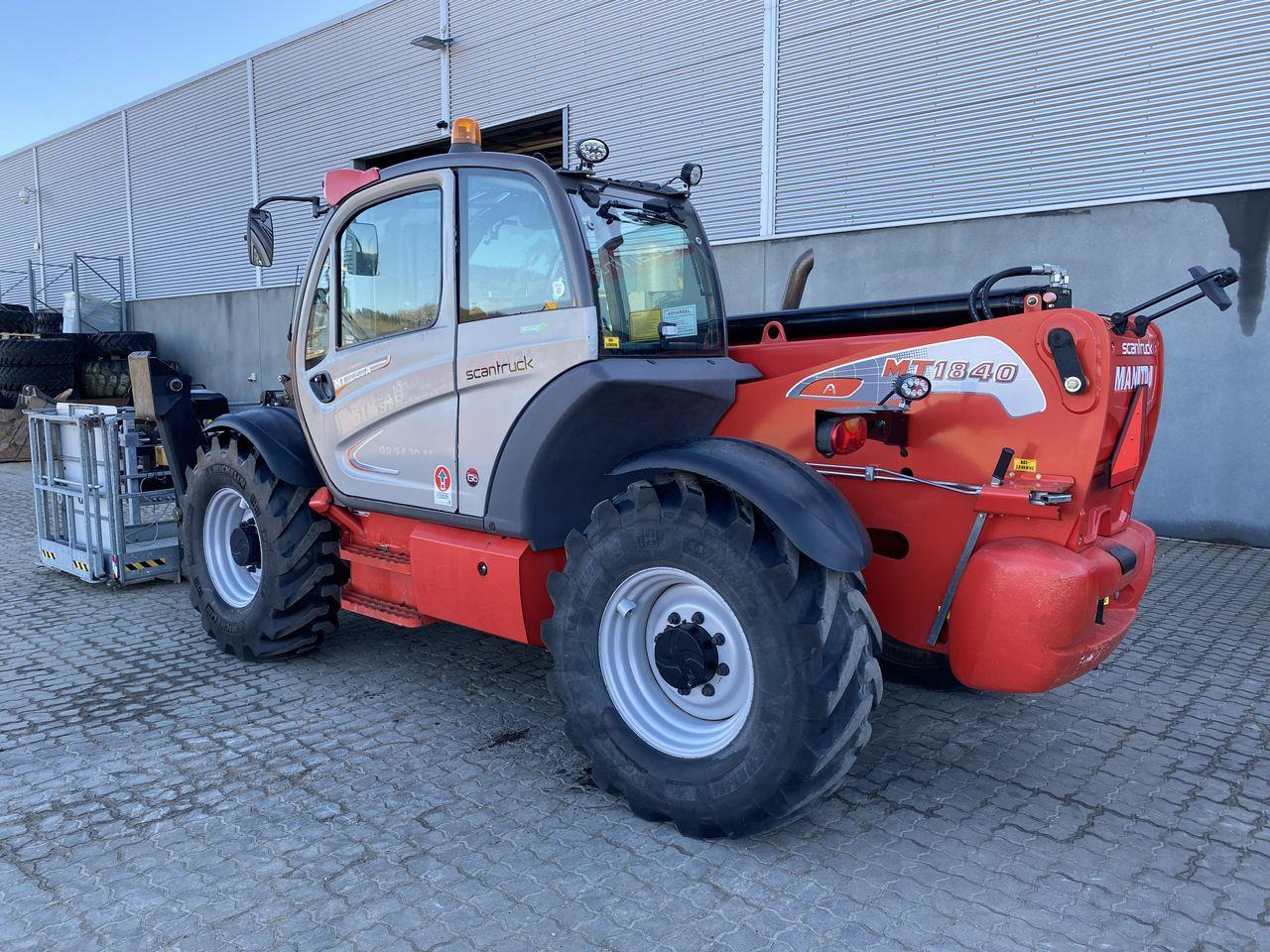 Manitou MT1840A ST3B - Навантажувач телескопічний: фото 2 Manitou MT1840A ST3B - Навантажувач телескопічний: фото 2