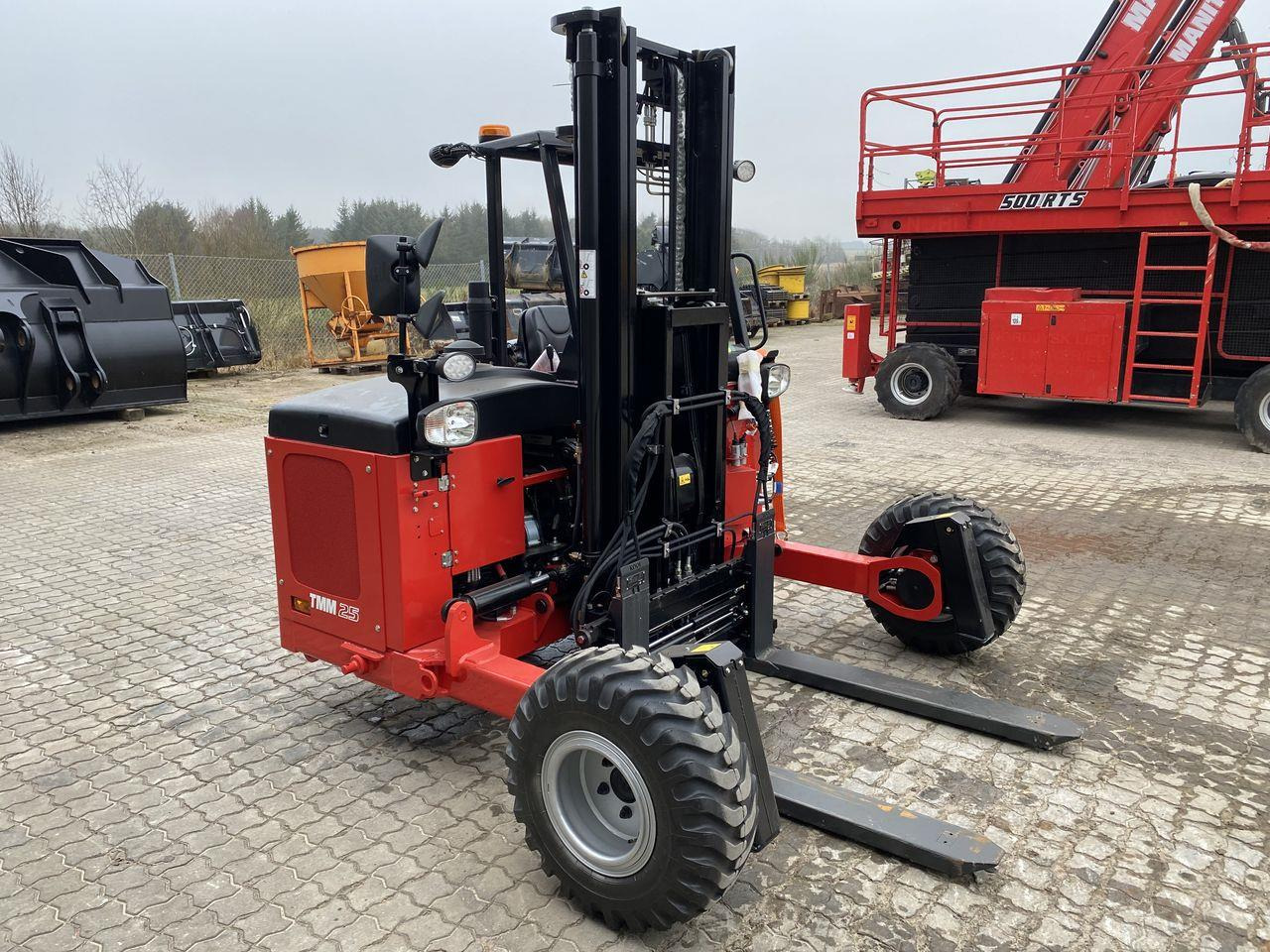 Manitou TMM25K ST5 - Мобільний вилковий навантажувач: фото 5 Manitou TMM25K ST5 - Мобільний вилковий навантажувач: фото 5