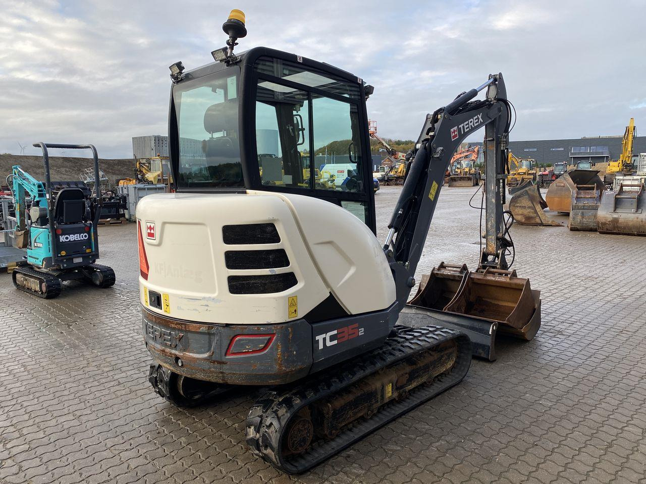 Terex TC35-2 - Міні-екскаватор: фото 4 Terex TC35-2 - Міні-екскаватор: фото 4