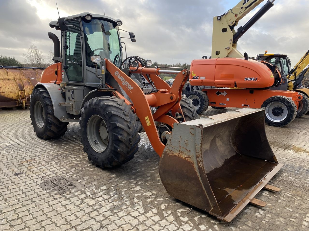 Weycor AR550 HS - Компактний фронтальний навантажувач: фото 5 Weycor AR550 HS - Компактний фронтальний навантажувач: фото 5