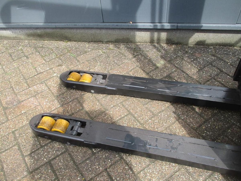 BT SWE 200D - Штабелер: фото 5 BT SWE 200D - Штабелер: фото 5