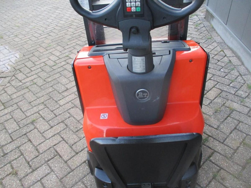 BT SWE 200D - Штабелер: фото 4 BT SWE 200D - Штабелер: фото 4