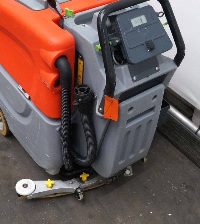 Hako Hakomatic B70 - Підлогомийна машина: фото 4 Hako Hakomatic B70 - Підлогомийна машина: фото 4