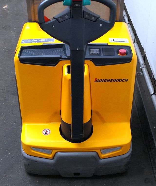 Jungheinrich EJD222 - Штабелер: фото 3 Jungheinrich EJD222 - Штабелер: фото 3