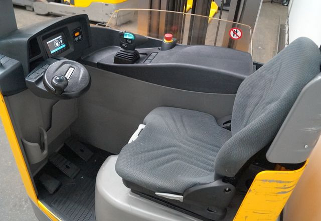 Jungheinrich ETV320 - Рiч-трак: фото 3 Jungheinrich ETV320 - Рiч-трак: фото 3