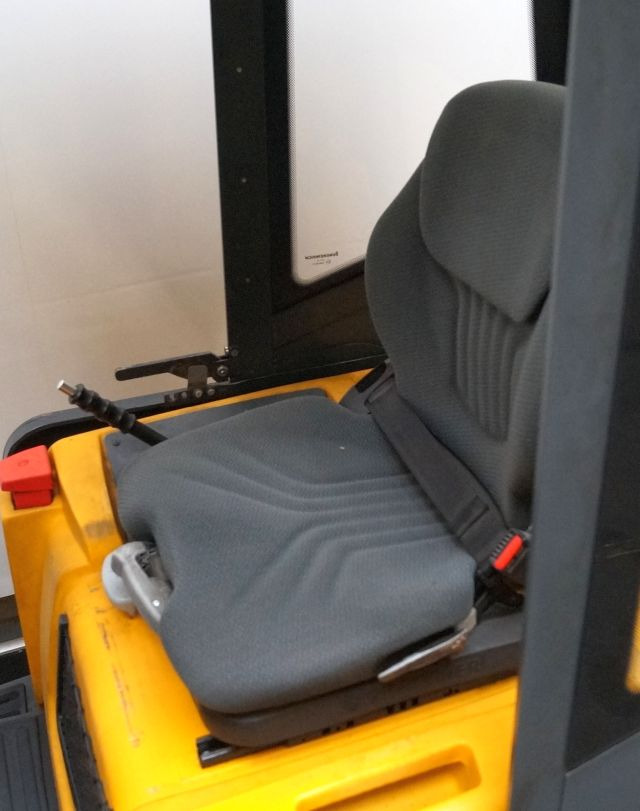 Jungheinrich EZS570 - Складські тягач: фото 3 Jungheinrich EZS570 - Складські тягач: фото 3