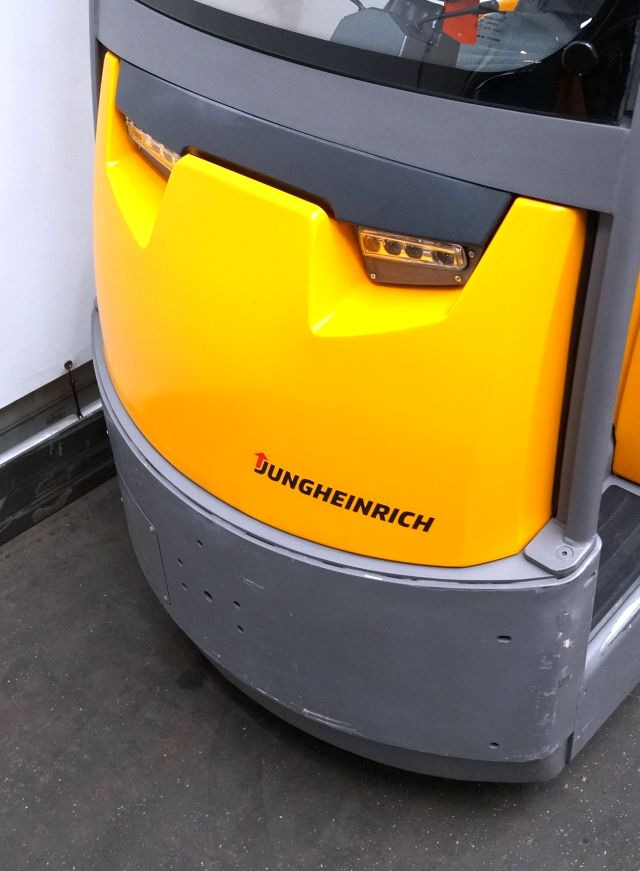 Jungheinrich EZS570 - Складські тягач: фото 3 Jungheinrich EZS570 - Складські тягач: фото 3