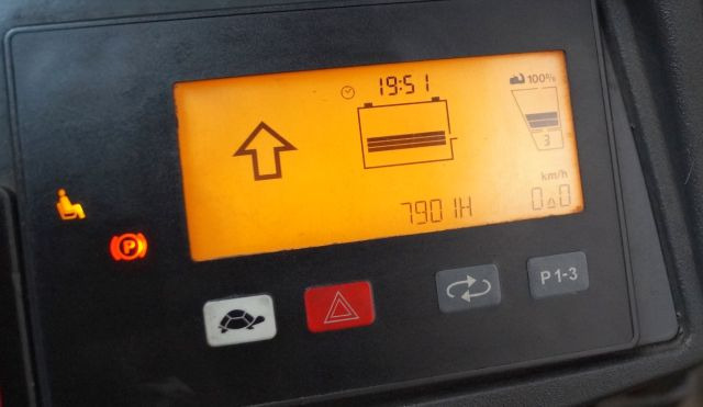 Jungheinrich EZS570 - Складські тягач: фото 5 Jungheinrich EZS570 - Складські тягач: фото 5