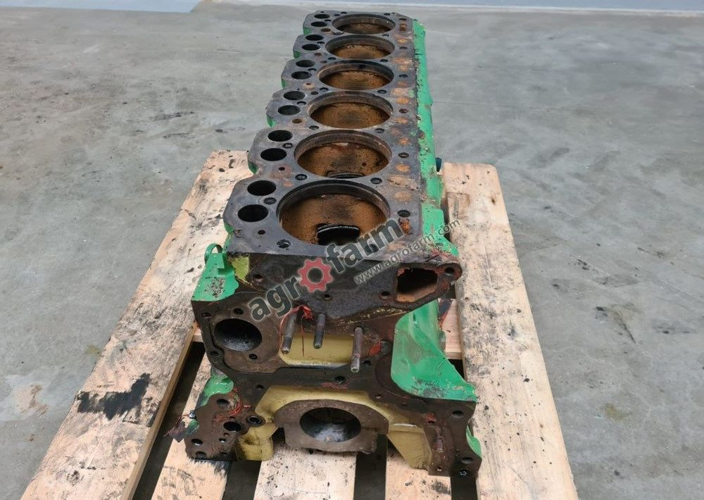 BLOK SILNIKA R72975 JOHN DEERE 4040 4240 4040S - Двигун в категорії Вантажівки: фото 1 BLOK SILNIKA R72975 JOHN DEERE 4040 4240 4040S - Двигун в категорії Вантажівки: фото 1