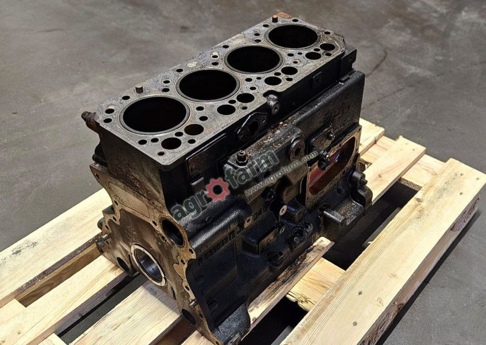 Blok Silnika John Deere 6120M, 6140R, 6M130 - Двигун в категорії Вантажівки: фото 1 Blok Silnika John Deere 6120M, 6140R, 6M130 - Двигун в категорії Вантажівки: фото 1