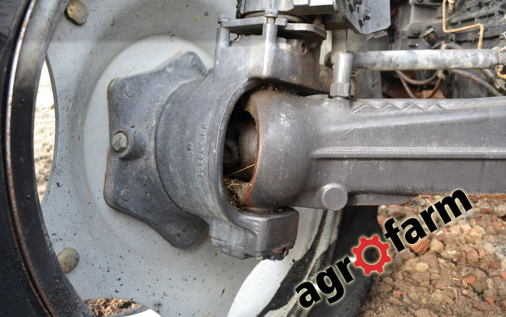 MCCormick części GMAX 125 135 skrzynia silnik most oś kabina piasta wał głowica blok obudowa - Коробка передач в категорії Сільськогосподарська техніка: фото 4 MCCormick części GMAX 125 135 skrzynia silnik most oś kabina piasta wał głowica blok obudowa - Коробка передач в категорії Сільськогосподарська техніка: фото 4