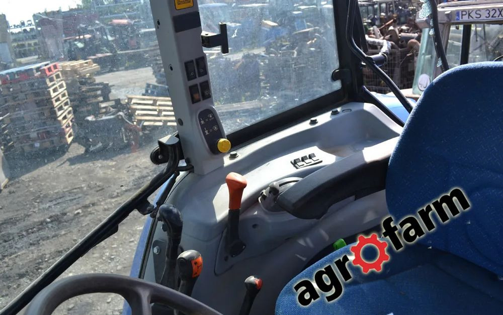 New Holland T5050 skrzynia silnik most obudowa piasta blok zawór - Коробка передач в категорії Сільськогосподарська техніка: фото 5 New Holland T5050 skrzynia silnik most obudowa piasta blok zawór - Коробка передач в категорії Сільськогосподарська техніка: фото 5