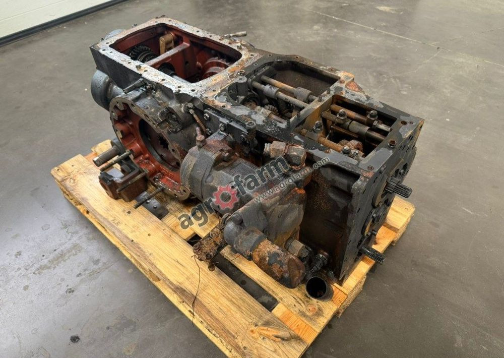 Skrzynia biegów, most tylny Landini 6.130 C - Коробка передач: фото 2 Skrzynia biegów, most tylny Landini 6.130 C - Коробка передач: фото 2