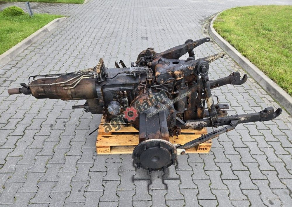 Skrzynia biegów, most tylny Valtra N91 TB07881 - Коробка передач: фото 2 Skrzynia biegów, most tylny Valtra N91 TB07881 - Коробка передач: фото 2