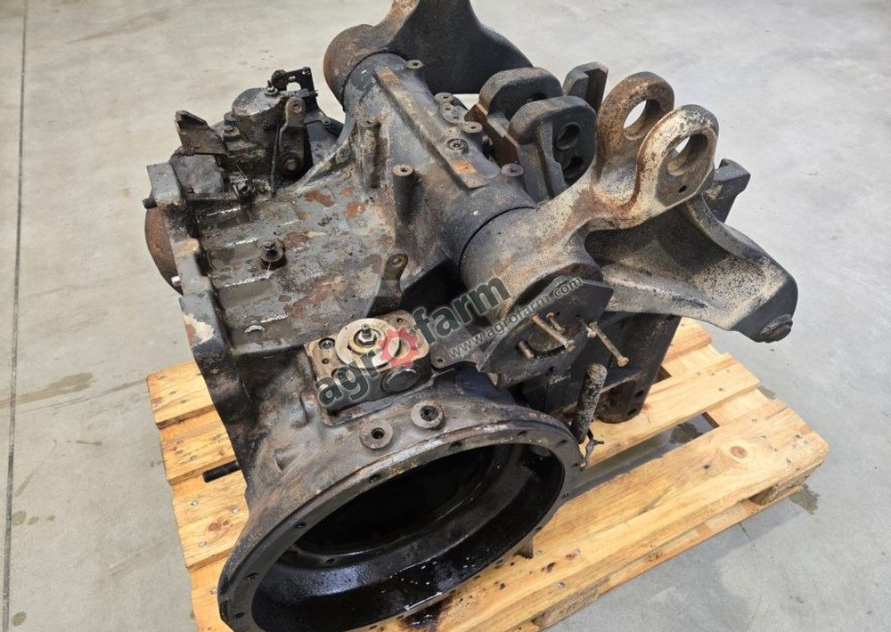 Tylny most  Massey Ferguson 6614, 7465, 7620 - Коробка передач: фото 1 Tylny most  Massey Ferguson 6614, 7465, 7620 - Коробка передач: фото 1