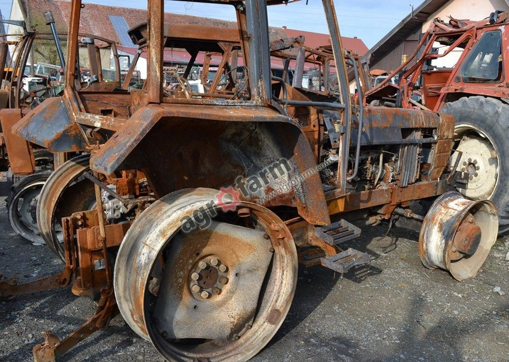 Ford 7840 części, skrzynia biegów, silnik, most - Запчастини: фото 1 Ford 7840 części, skrzynia biegów, silnik, most - Запчастини: фото 1