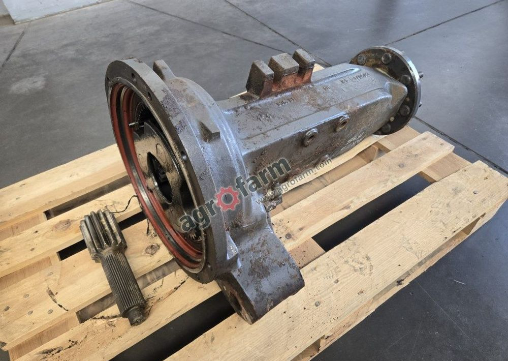 Zwolnica tylna, lewa Renault Ares 546 540 550 - Трансмісія: фото 1 Zwolnica tylna, lewa Renault Ares 546 540 550 - Трансмісія: фото 1