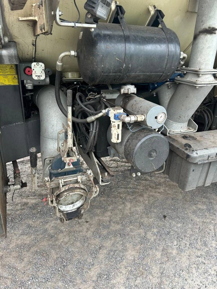 Kaweco Double Twin Shift 16 m3 - Розкидач рідких добрив: фото 4 Kaweco Double Twin Shift 16 m3 - Розкидач рідких добрив: фото 4