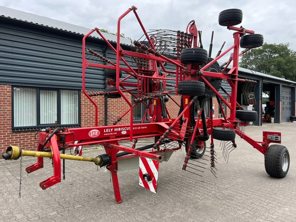 Lely Hibiscus 915 CD Vario - Сіноворушилка: фото 1 Lely Hibiscus 915 CD Vario - Сіноворушилка: фото 1