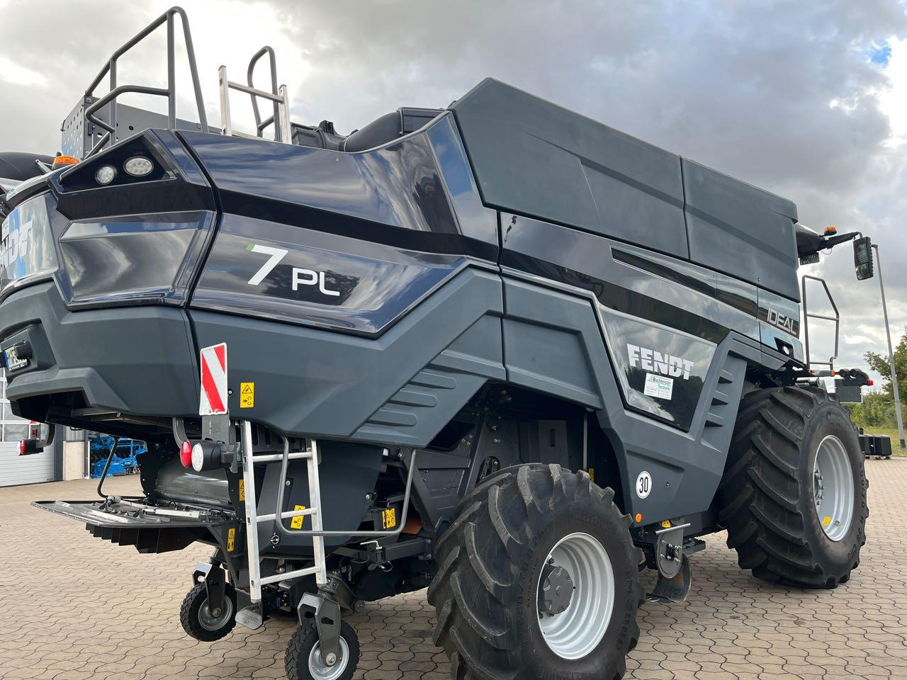 Fendt Ideal 7 ParaLevel Gen3 - Зернозбиральний комбайн: фото 2 Fendt Ideal 7 ParaLevel Gen3 - Зернозбиральний комбайн: фото 2