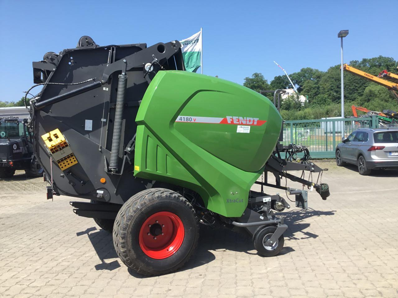 Fendt Rotana 4180 V Xtra - Прес-підбирач рулонний: фото 2 Fendt Rotana 4180 V Xtra - Прес-підбирач рулонний: фото 2