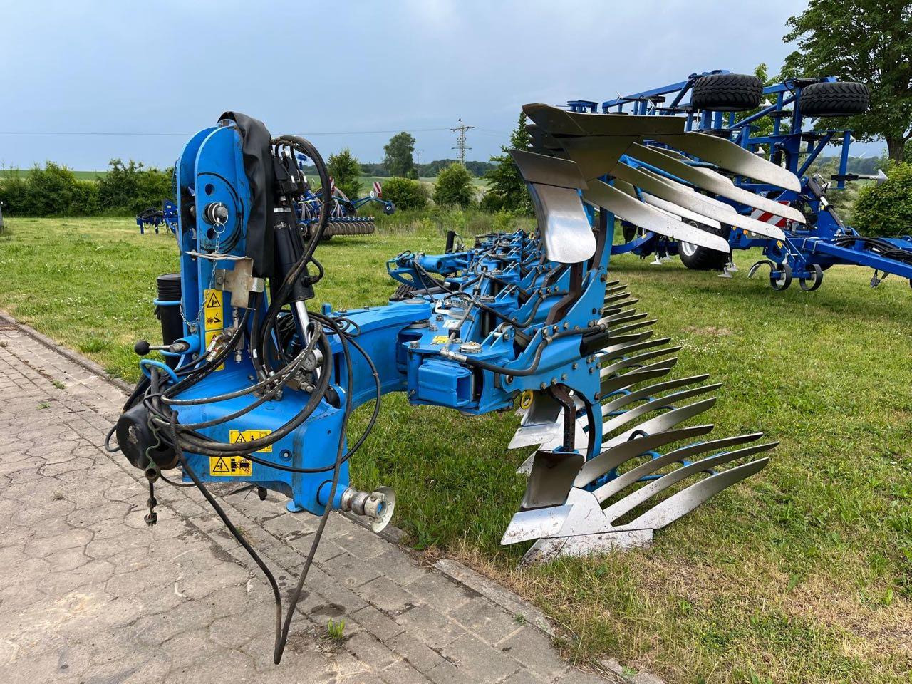 Lemken Juwel 8 V T 5 + 1 L 100 TurnControl - Плуг: фото 2 Lemken Juwel 8 V T 5 + 1 L 100 TurnControl - Плуг: фото 2