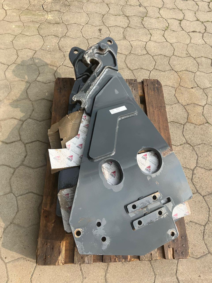 Stoll Anbaukonsolen Frontlader - Навісне обладнання: фото 3 Stoll Anbaukonsolen Frontlader - Навісне обладнання: фото 3