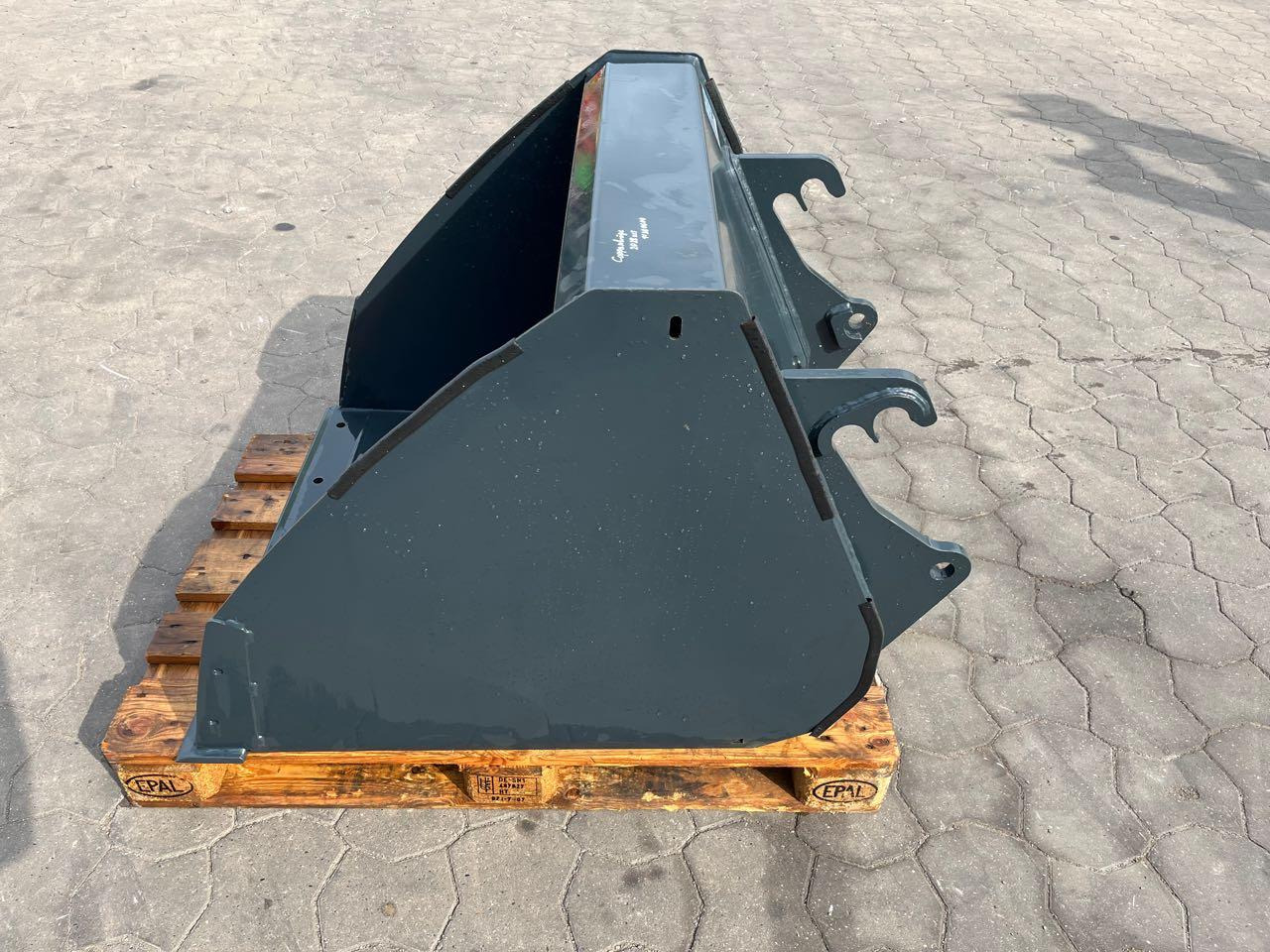 Schäffer Universalschaufel 90 - Ківш навантажувача: фото 4 Schäffer Universalschaufel 90 - Ківш навантажувача: фото 4