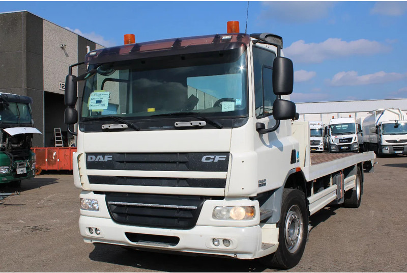 DAF CF 75.310 + HYDROLIC PLATFORM + EURO 5 + REMOTE + MANUAL - Автовоз вантажівка: фото 4 DAF CF 75.310 + HYDROLIC PLATFORM + EURO 5 + REMOTE + MANUAL - Автовоз вантажівка: фото 4