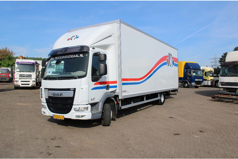 DAF LF 210 + EURO 6 + 12T + LIFT - Вантажівка з закритим кузовом: фото 3 DAF LF 210 + EURO 6 + 12T + LIFT - Вантажівка з закритим кузовом: фото 3