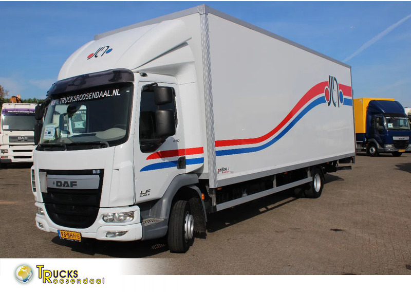 DAF LF 210 + EURO 6 + 12T + LIFT - Вантажівка з закритим кузовом: фото 1 DAF LF 210 + EURO 6 + 12T + LIFT - Вантажівка з закритим кузовом: фото 1