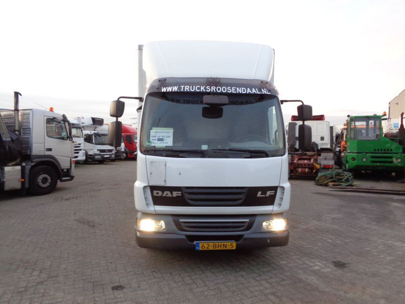 DAF LF 45.220 + Euro 5 + Dhollandia Lift + Manual - Вантажівка з закритим кузовом: фото 2 DAF LF 45.220 + Euro 5 + Dhollandia Lift + Manual - Вантажівка з закритим кузовом: фото 2