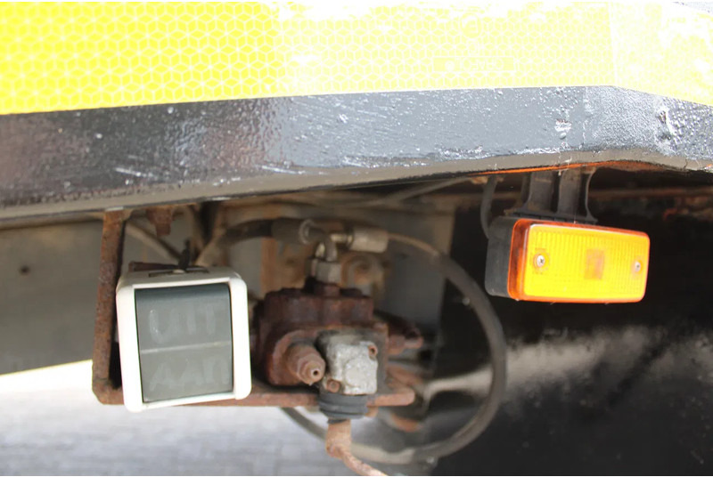 Автовоз вантажівка DAF LF 55.220 + HYDROLIC RAMPS + MANUAL: фото 12 Автовоз вантажівка DAF LF 55.220 + HYDROLIC RAMPS + MANUAL: фото 12