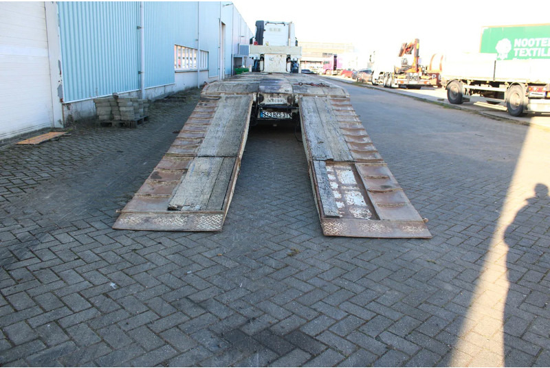 Faymonville 7 AXLE hydrolisch + 8.50 extendable + 110 tons - Низькорамна платформа напівпричіп: фото 3 Faymonville 7 AXLE hydrolisch + 8.50 extendable + 110 tons - Низькорамна платформа напівпричіп: фото 3