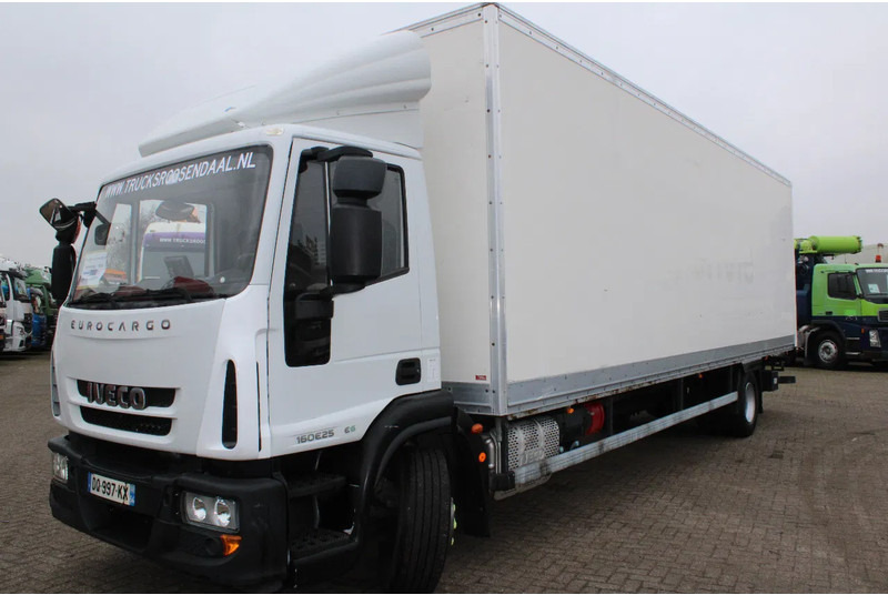 Iveco Eurocargo 160e25 + lift + euro 6 - Вантажівка з закритим кузовом: фото 2 Iveco Eurocargo 160e25 + lift + euro 6 - Вантажівка з закритим кузовом: фото 2