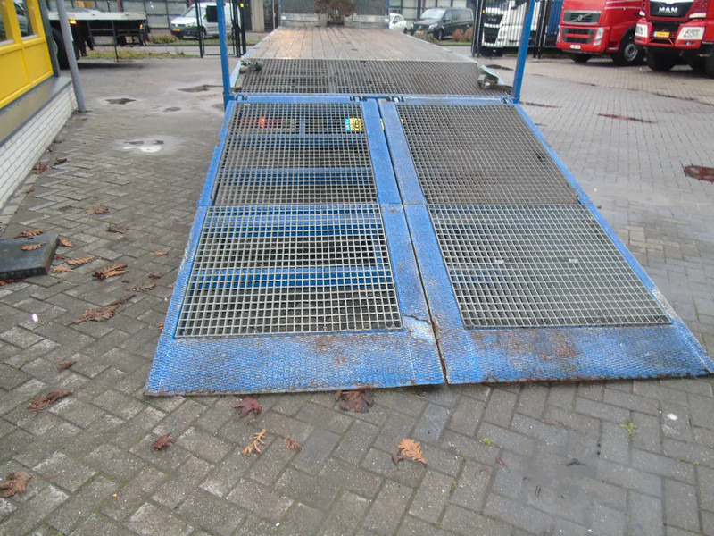 Iveco Stralis 310 EEV + HYDRO RAMPS + 6X2 + EURO 5 - Автовоз вантажівка: фото 4 Iveco Stralis 310 EEV + HYDRO RAMPS + 6X2 + EURO 5 - Автовоз вантажівка: фото 4