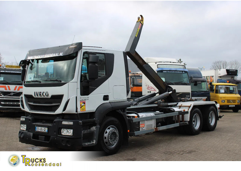 Iveco Stralis 460 + 6X2 + 20T - Гаковий мультиліфт вантажівка: фото 1 Iveco Stralis 460 + 6X2 + 20T - Гаковий мультиліфт вантажівка: фото 1
