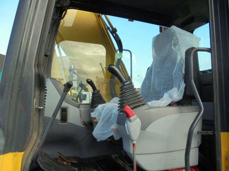 Komatsu PC180LC7K Galeo + Bucket + Hamer functie - Гусеничний екскаватор: фото 4 Komatsu PC180LC7K Galeo + Bucket + Hamer functie - Гусеничний екскаватор: фото 4